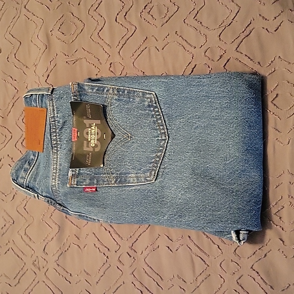 NWT Womens Levis